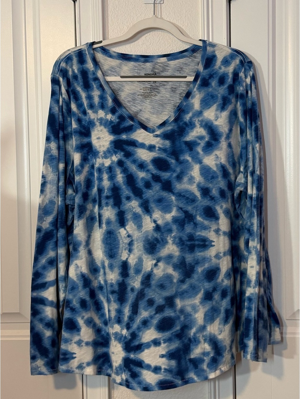 Sonoma Blue and White Tie-Dye V-Neck Long Sleeve Top